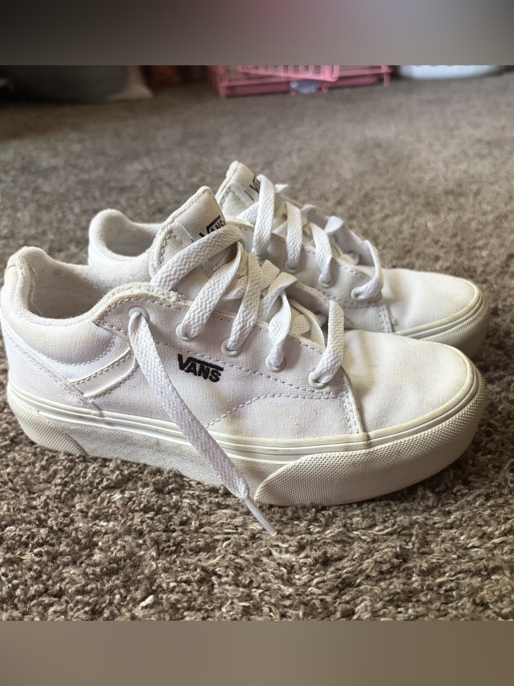 Vans White Canvas Low-Top Sneakers- Kids Size 2 GREAT CONDITION